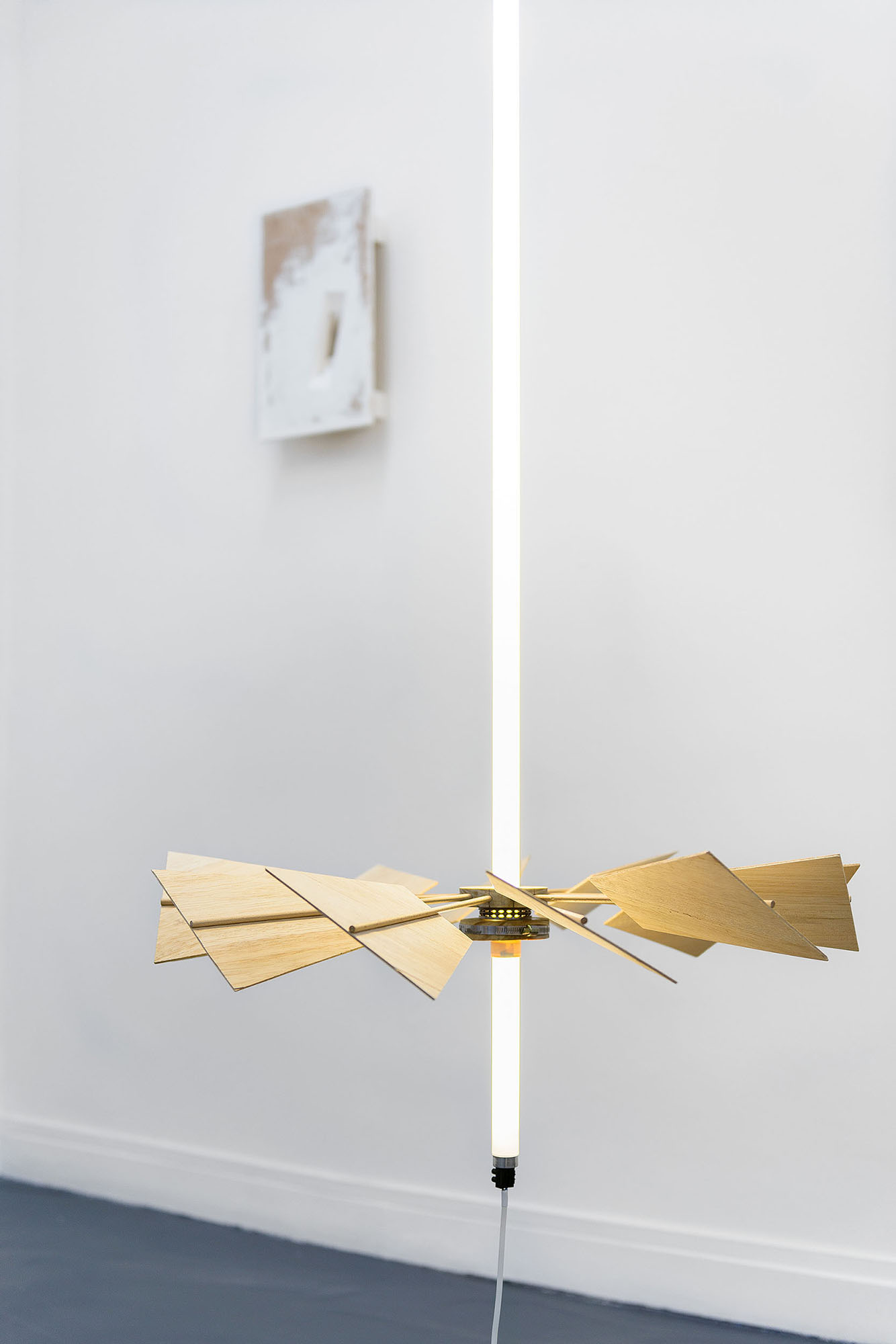 mattia listowski exposition introducing alice et mattia art design objet décoration sculpture béton architecture papier maquette galerie sator grégory copitet paris 2016