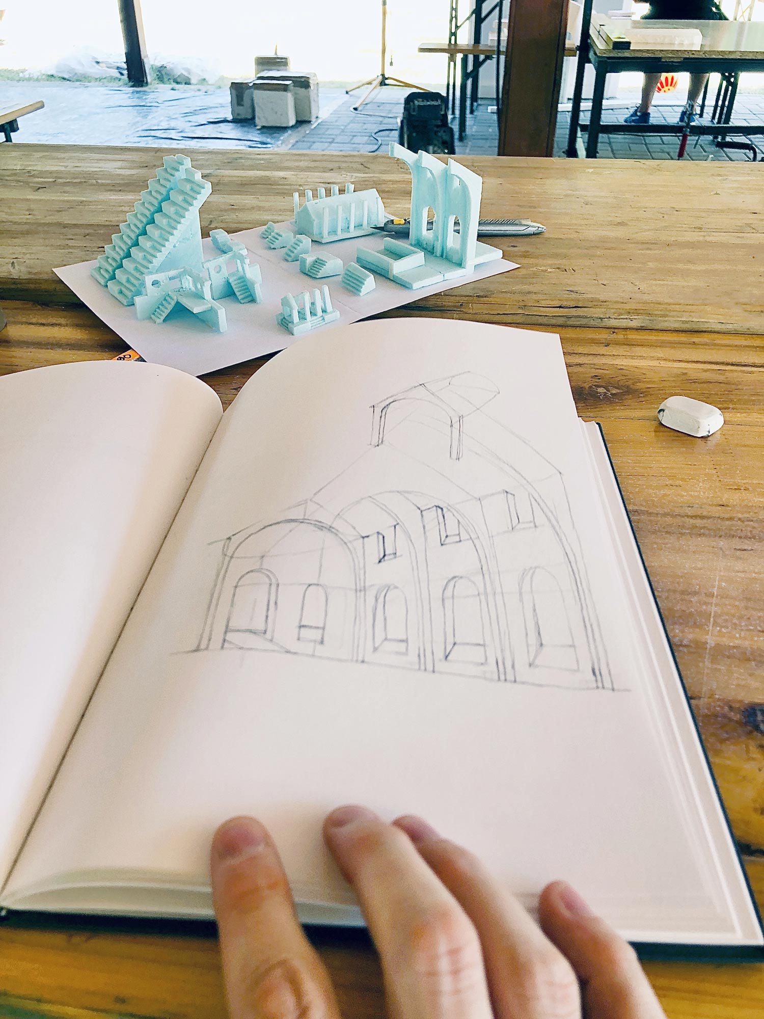 mattia listowski residence sziegetmonostor symposium of concrete beton sculpture photographie recherche memento IV budapest hongrie 2022