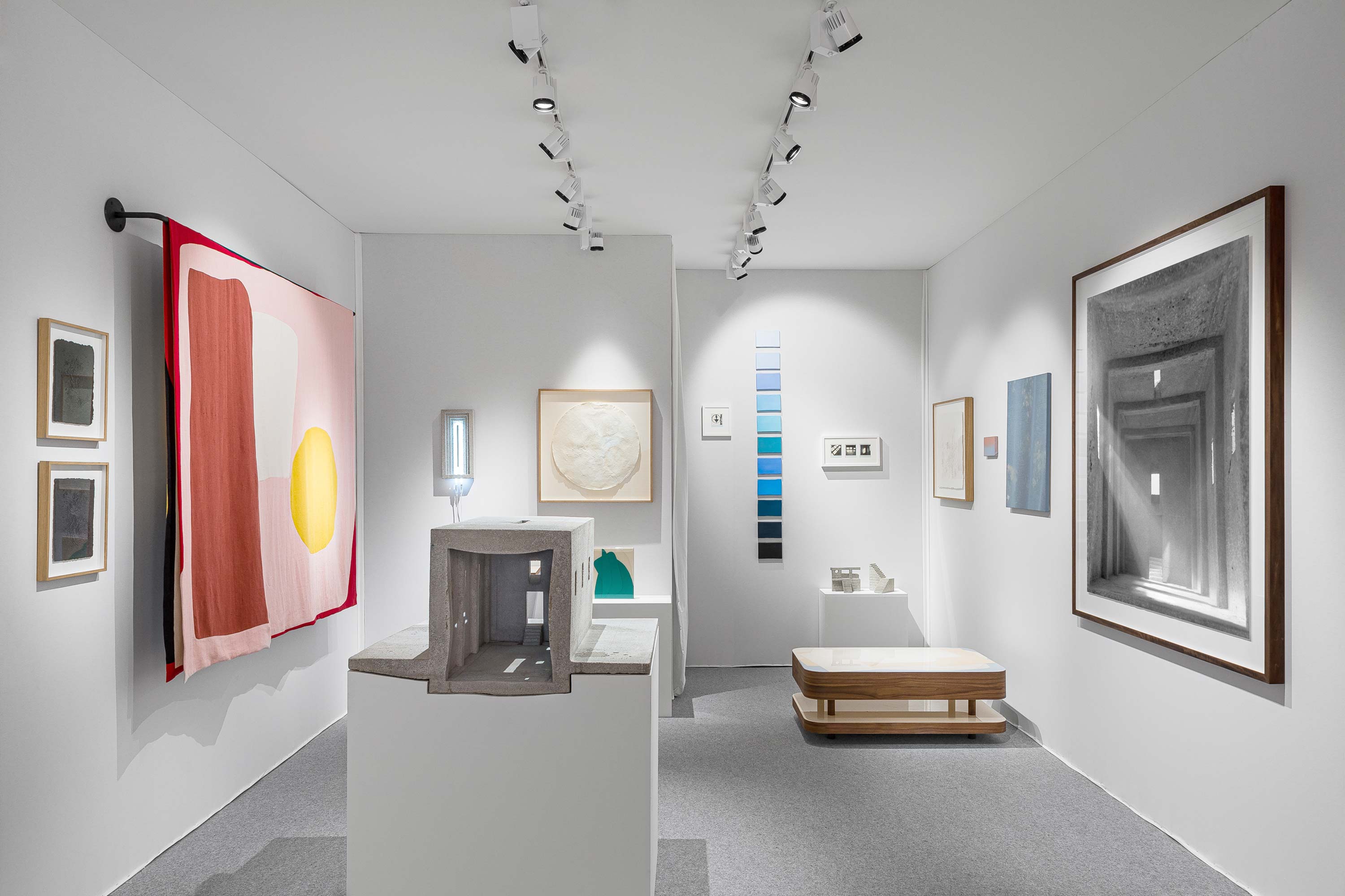 mattia listowski salon moderne art design objet décoration sculpture béton architecture dessin encre photographie argentique alice roux eric michel lauren colin galerie spazio effimero paris 2021