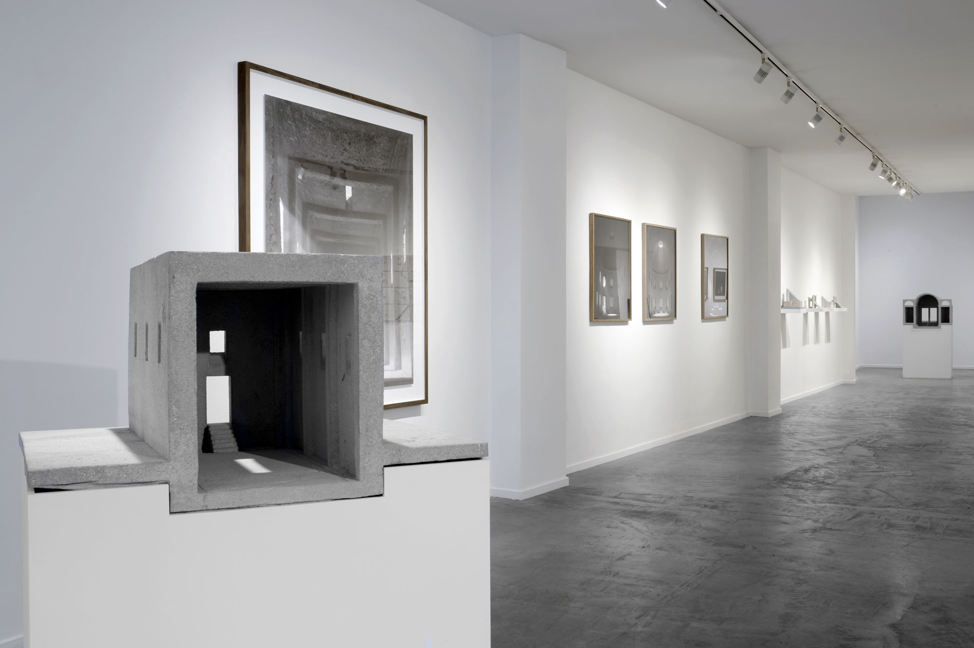 mattia listowski galerie martine ehmer exposition solo show nouvelle realite sculpture dessin photographie installation bruxelles 2023