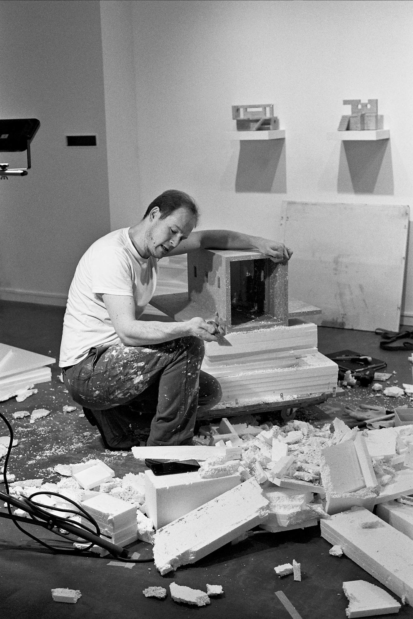 mattia listowski galerie martine ehmer exposition solo show nouvelle realite sculpture dessin photographie installation bruxelles 2023