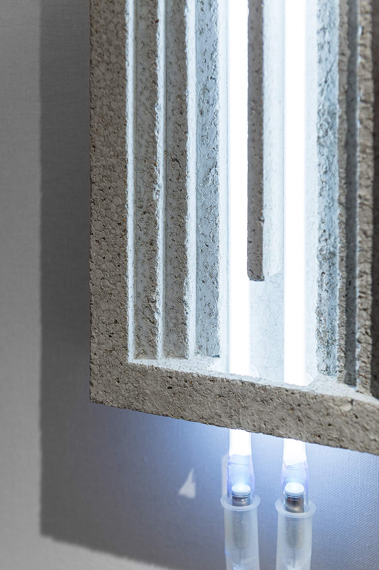 mattia listowski alice roux art design objet décoration sculpture béton moulage applique murale neon lampe édition limitée numérotée signée paris bruxelles 2021