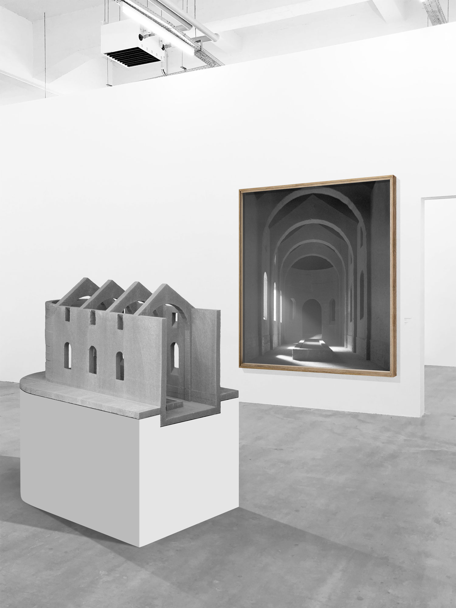 mattia listowski art design objet décoration installation sculpture béton moulage micro architecture maquette photographie mise en scène memento IV édition limitée numérotée signée paris bruxelles 2022