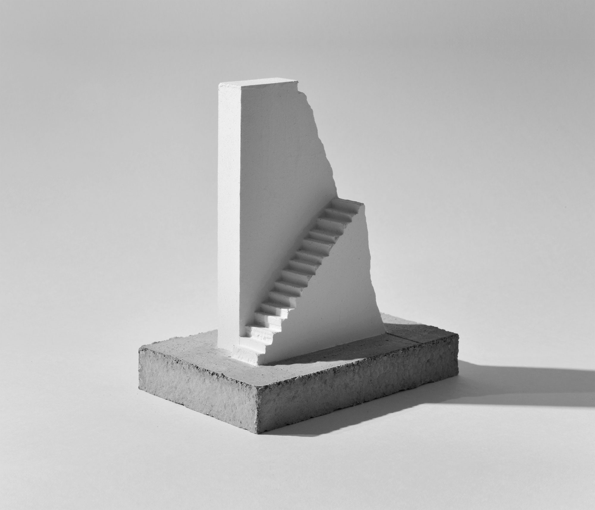 mattia listowski art design objet décoration sculpture béton plâtre moulage micro architecture maquette mur édition limitée numérotée signée paris bruxelles 2025