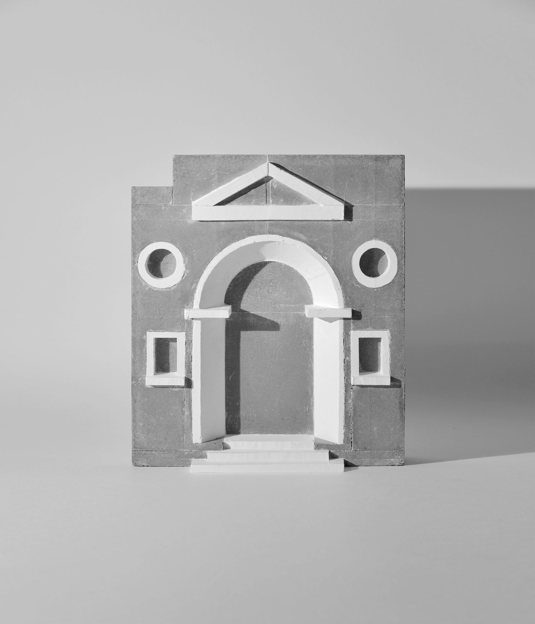 mattia listowski art design objet décoration sculpture béton plâtre moulage micro architecture maquette porte édition limitée numérotée signée paris bruxelles 2025