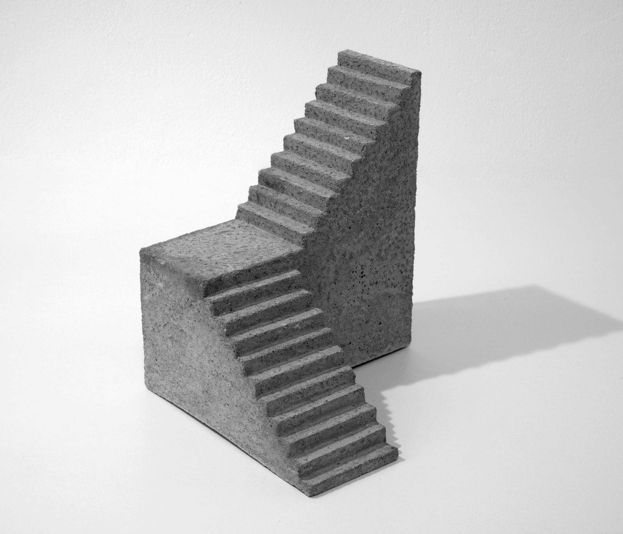 mattia listowski art design objet décoration sculpture béton moulage micro architecture maquette escalier double droite édition limitée numérotée signée paris bruxelles 2019