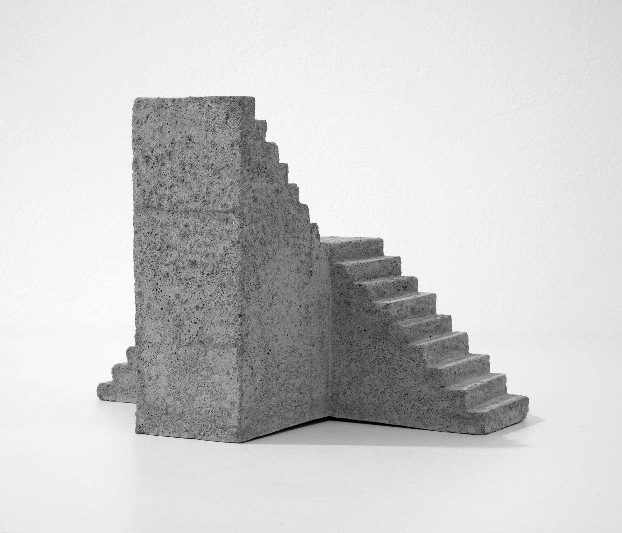 mattia listowski art design objet décoration sculpture béton moulage micro architecture maquette escalier double simple édition limitée numérotée signée paris bruxelles 2019