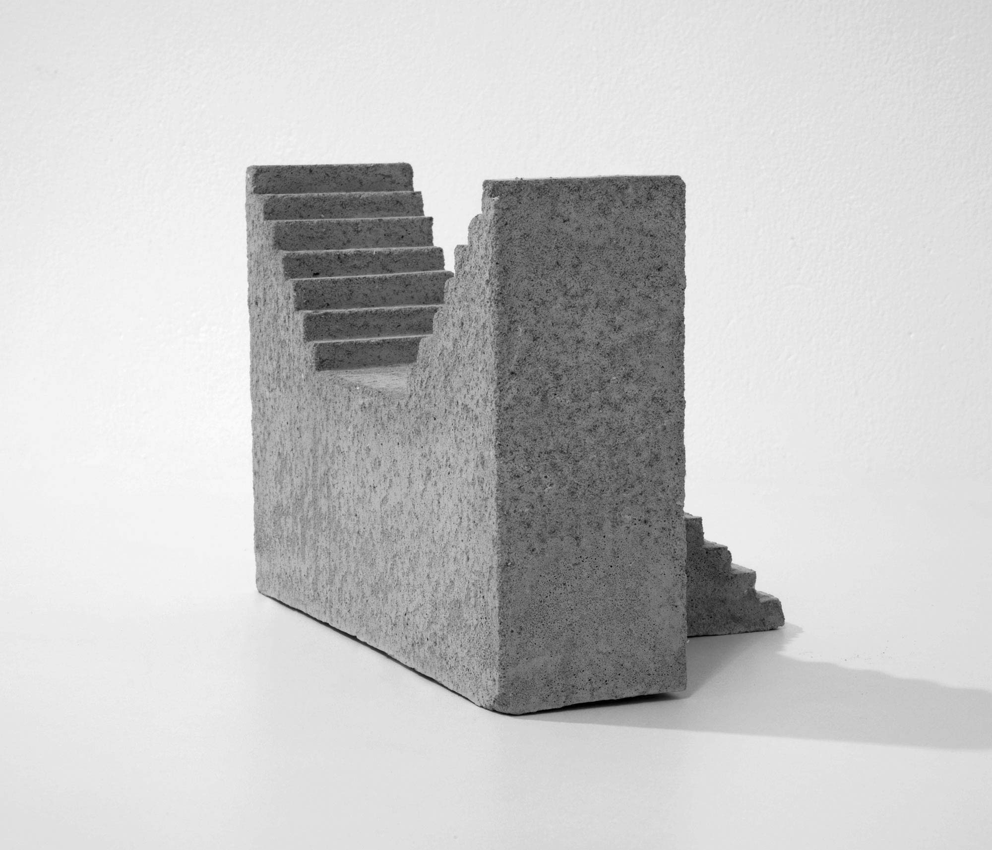 mattia listowski art design objet décoration sculpture béton moulage micro architecture maquette escalier simple double édition limitée numérotée signée paris bruxelles 2019