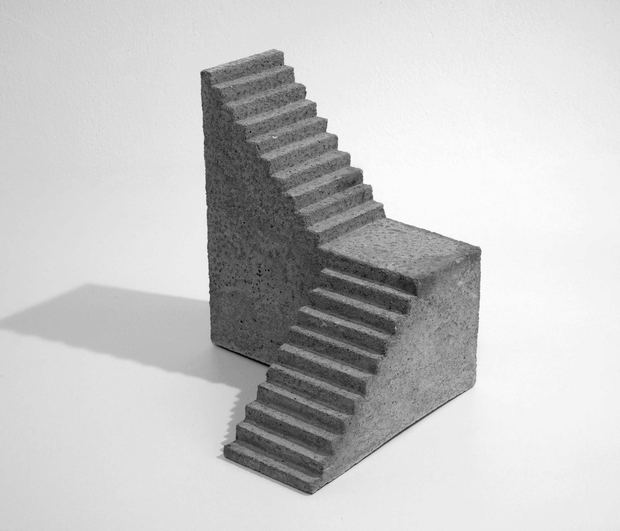 mattia listowski art design objet décoration sculpture béton moulage micro architecture maquette escalier double gauche édition limitée numérotée signée paris bruxelles 2021