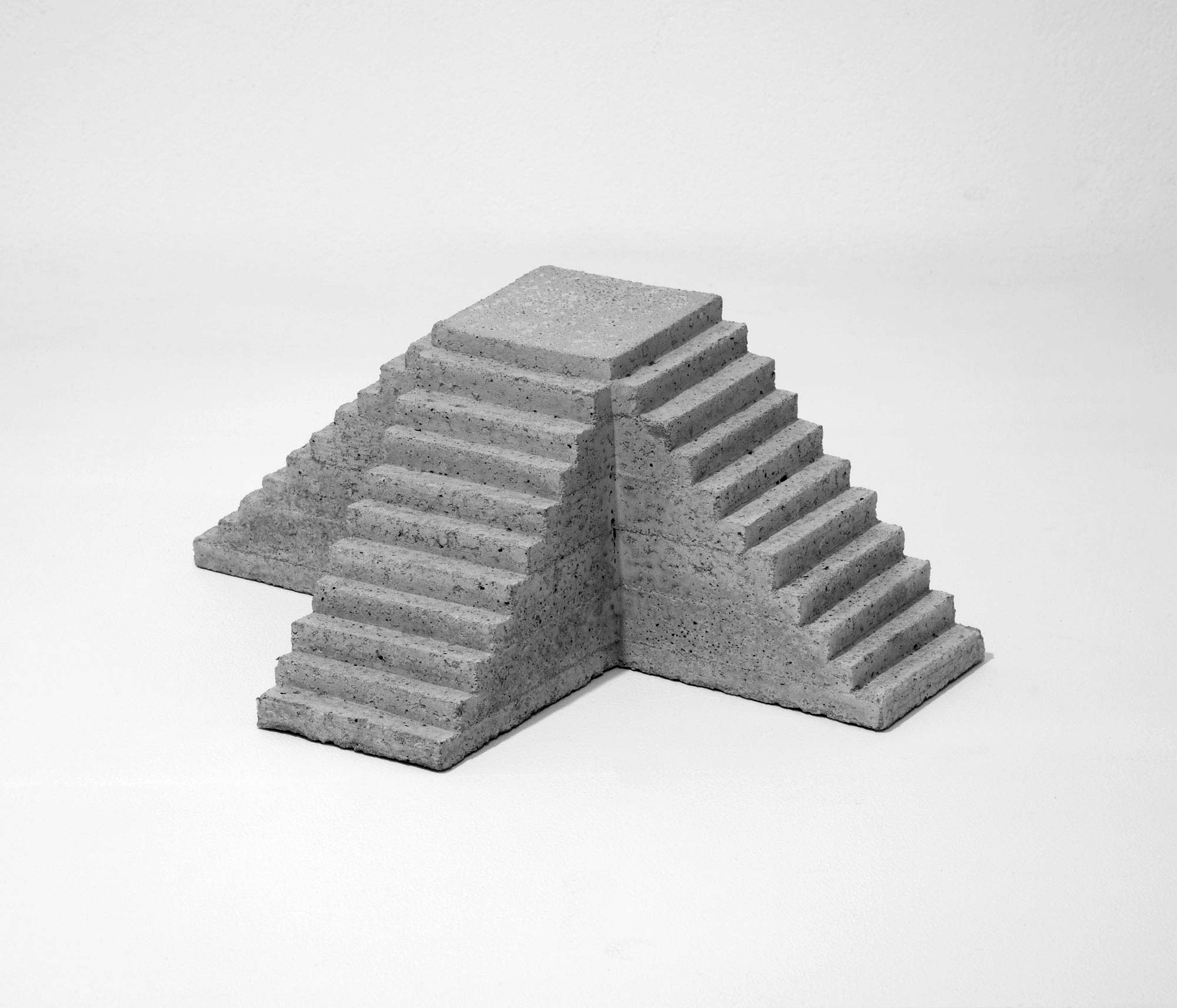 mattia listowski art design objet décoration sculpture béton moulage micro architecture maquette escalier triple édition limitée numérotée signée paris bruxelles 2021