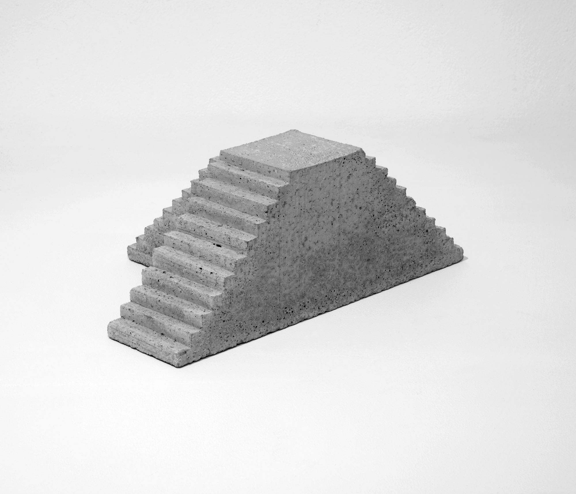 mattia listowski art design objet décoration sculpture béton moulage micro architecture maquette escalier triple édition limitée numérotée signée paris bruxelles 2021