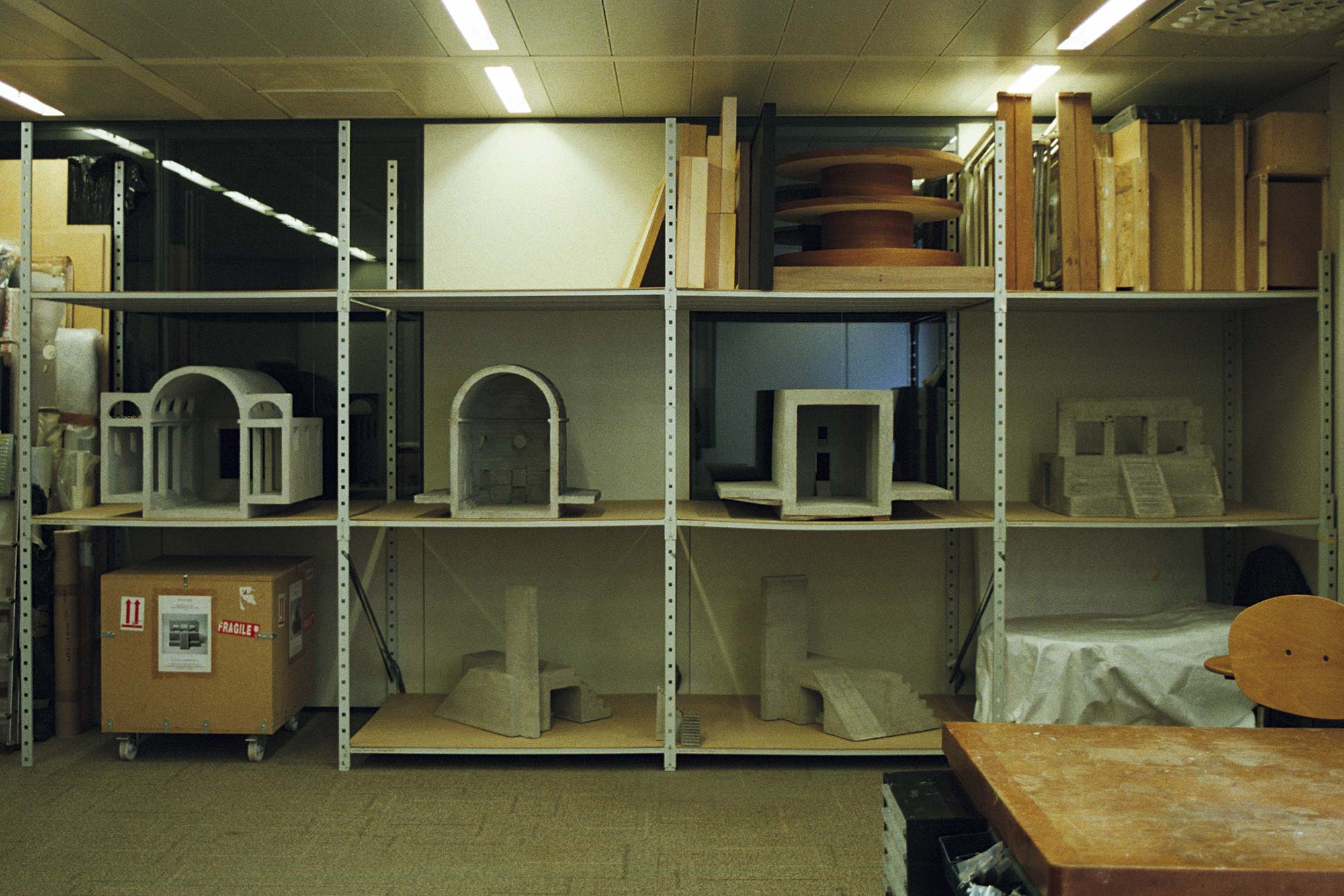 mattia listowski atelier art contemporain contact informations sculpture béton memento réminiscence bruxelles 2026